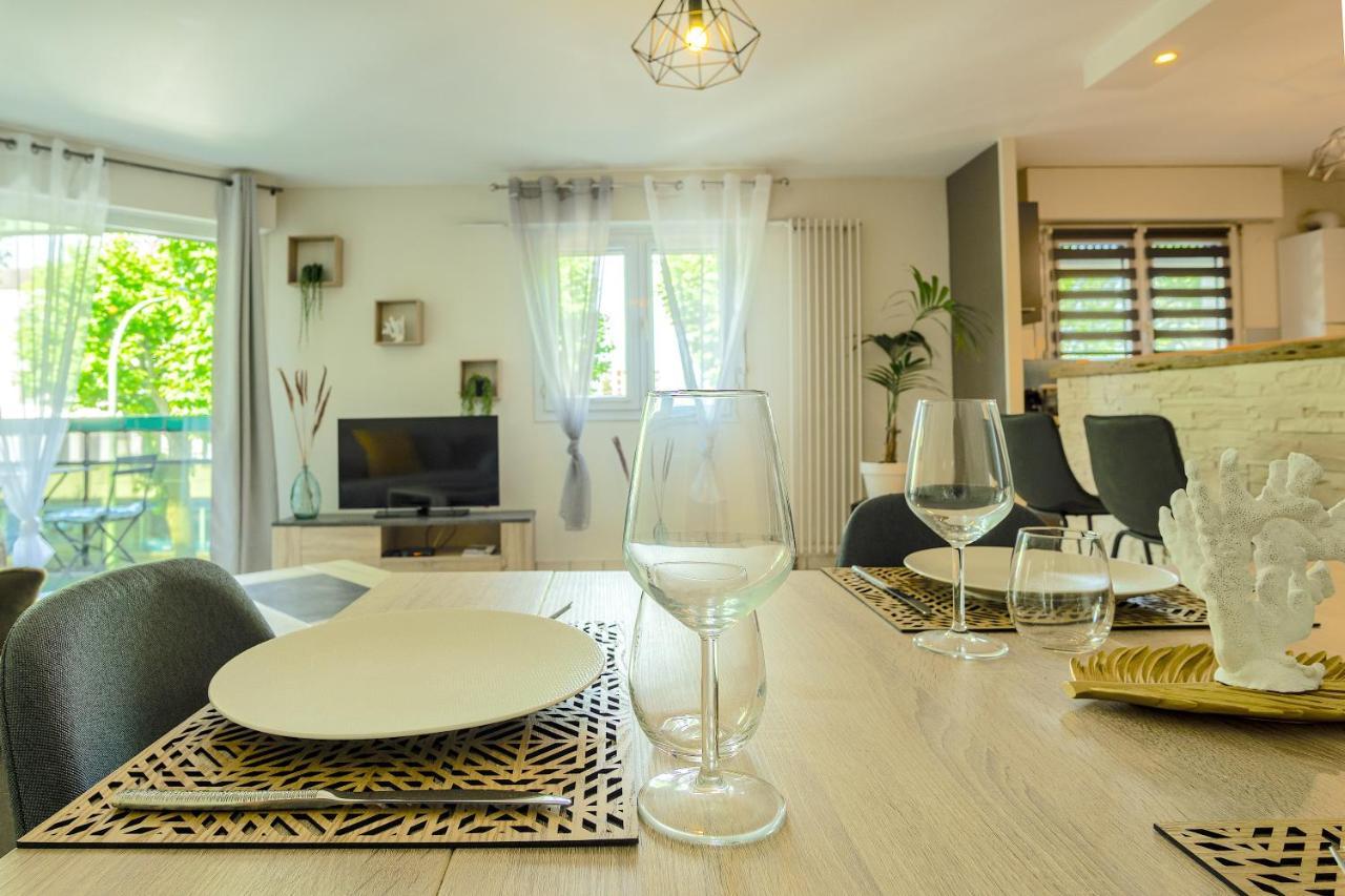 100 Geneve Joli T2 Avec Place De Parking Privee 阿讷西 外观 照片